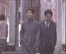 《圍城》里面的方鴻漸,國外野雞大學鍍金的鼻祖,他的故事從未結束