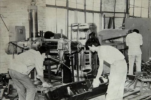 89年我技校畢業,征兵被村長阻礙,退伍去深圳謀生,人生一波三折